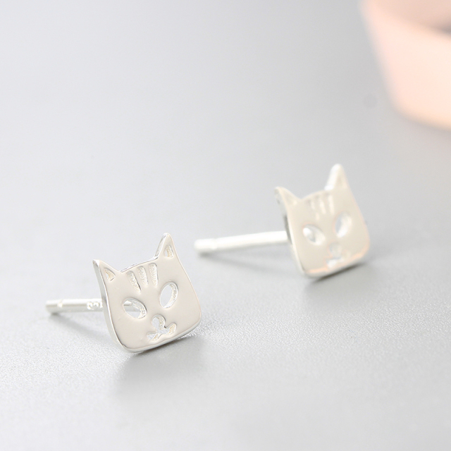 925 Sterling Silver Cute Cat Shape Stud Earrings