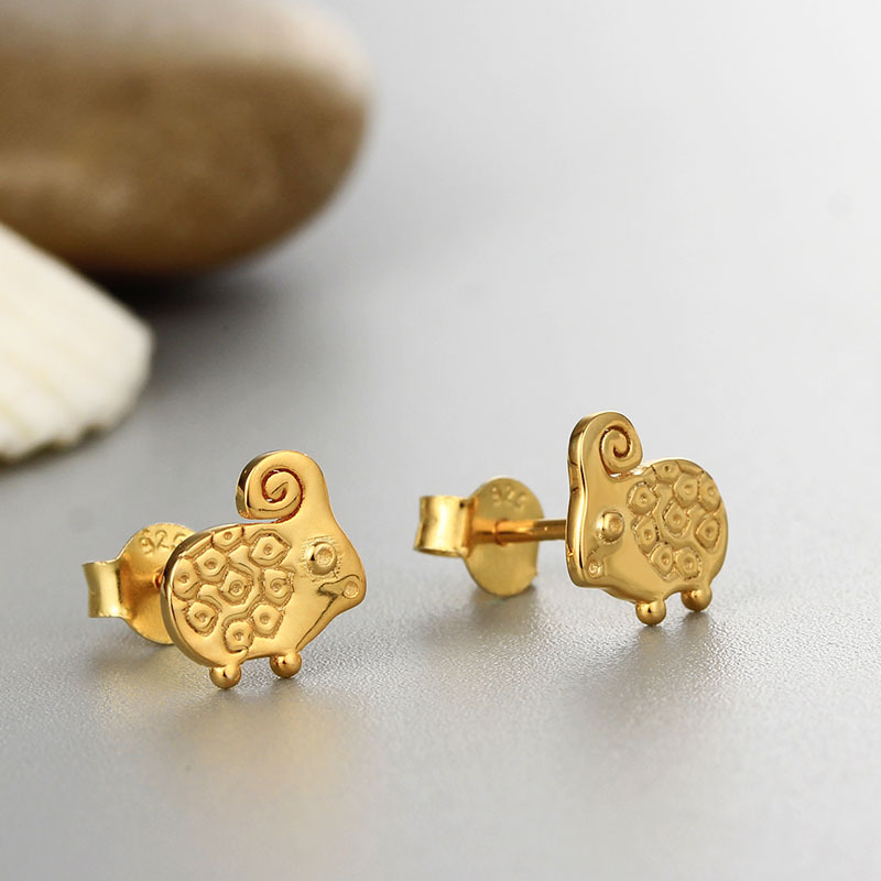 925 Sterling Silver Lovely Sheep Stud Earrings