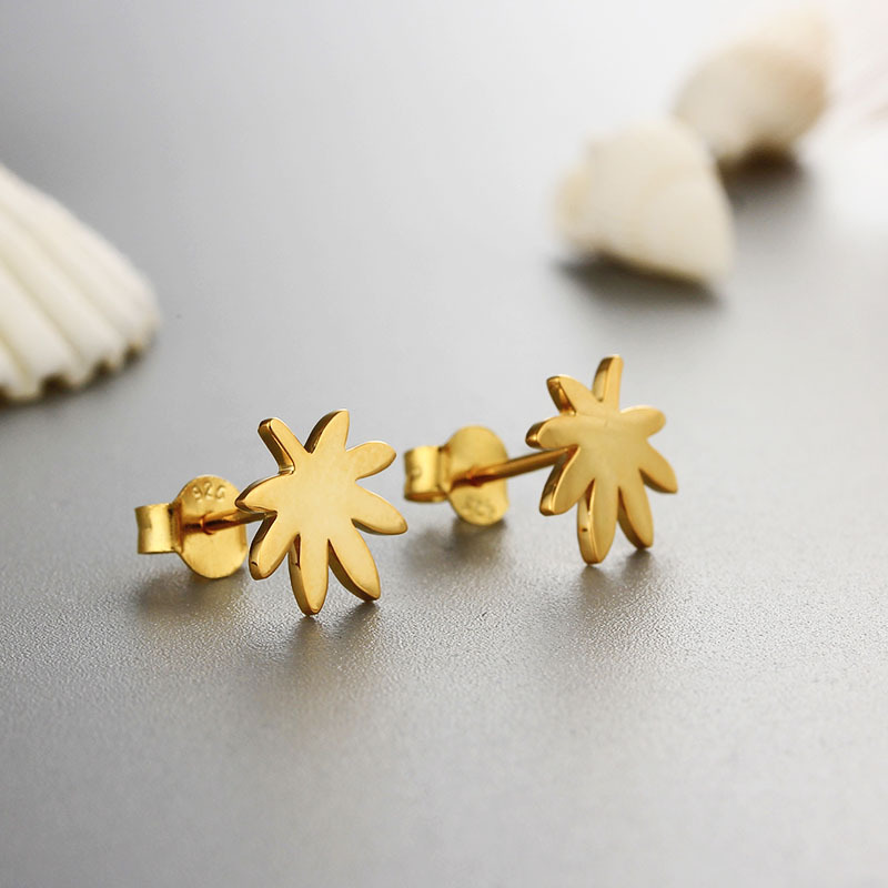 925 Sterling Silver Coconut Leaves Stud Earrings