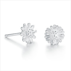 925 Sterling Silver Daisy Flower Stud Earrings