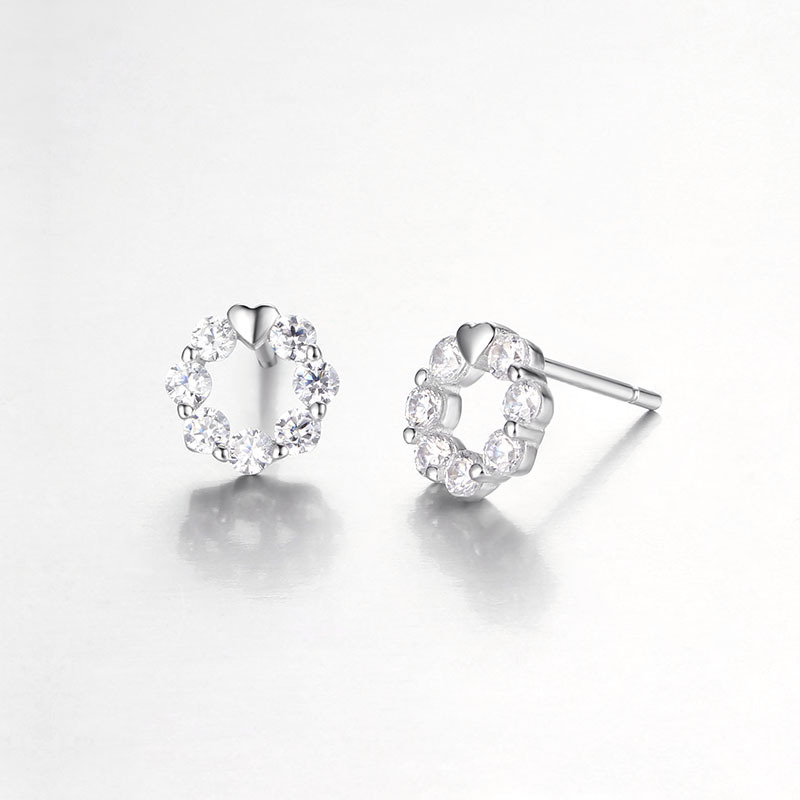 925 Sterling Silver Round Heart Stud Earrings