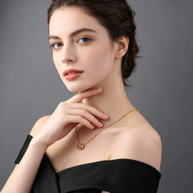18K Gold PVD Plated Stainless Steel Intertwined Rings Necklace