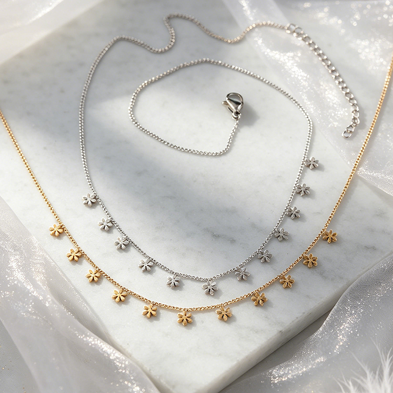 18K Gold PVD Plated Stainless Steel Mini Star Flower Dangling Necklace
