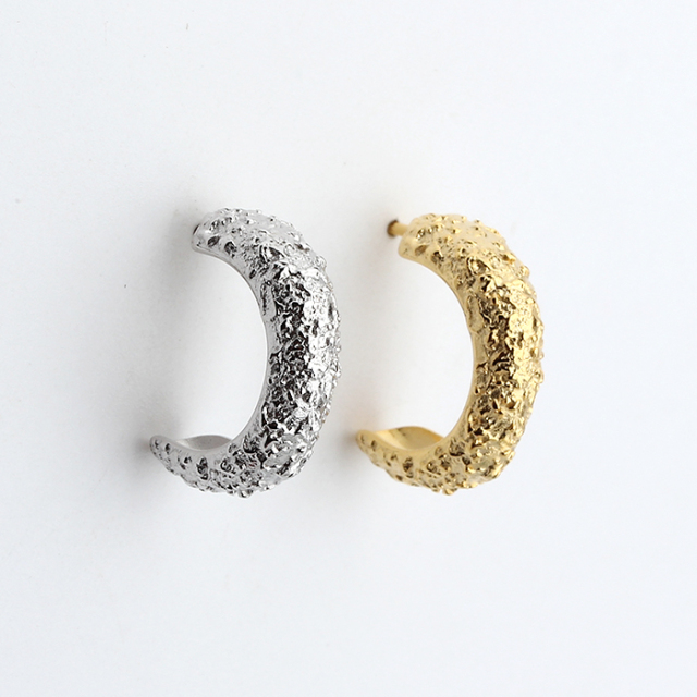 925 Sterling Silver C Shape Hammered Stud Earrings