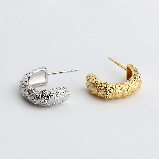 925 Sterling Silver C Shape Hammered Stud Earrings