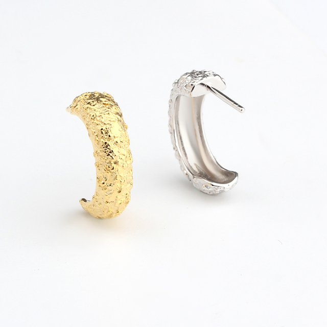 925 Sterling Silver C Shape Hammered Stud Earrings