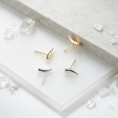 925 Sterling Silver Tusk Shape Stud Earrings