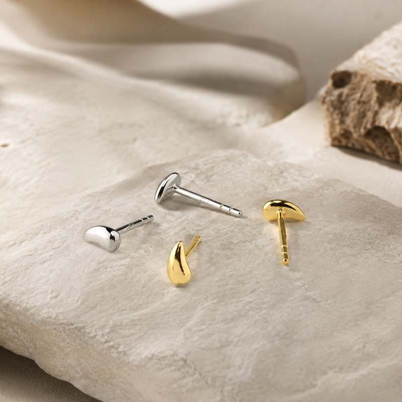 925 Sterling Silver Smooth Curved Horn Stud Earrings