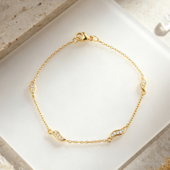 925 Sterling Silver CZ Paved Wavy Link Bracelet