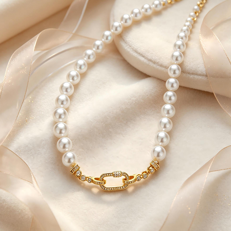 925 Sterling Silver Oval Link Pave Zircon Toggle Clasp