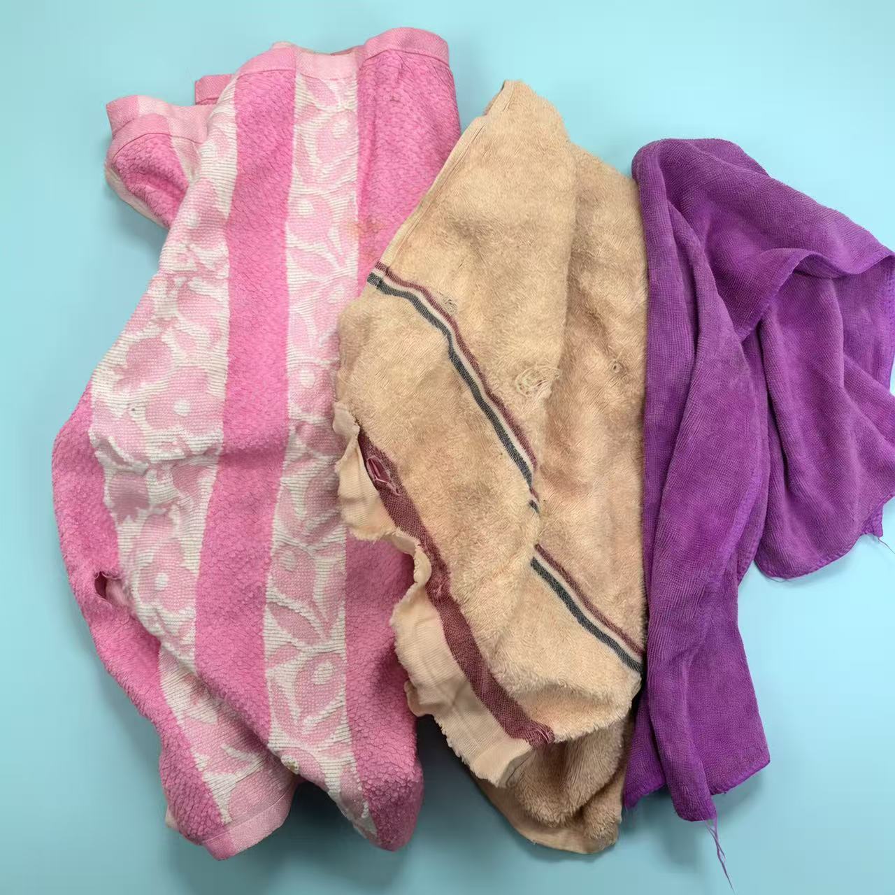 EcoWipePro colored terry toweling rags – heavy-duty absorbent looped pile wipers for industrial spills and drying.