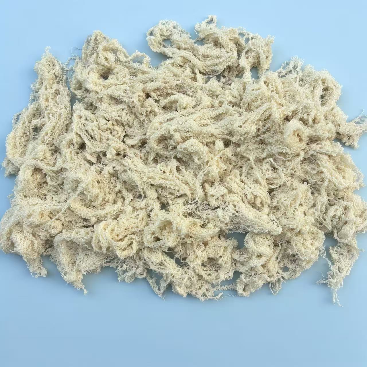EcoWipePro off-white hand-sorted cotton yarn waste – versatile oil absorbent with balanced stain camouflage, ideal for workshops.
