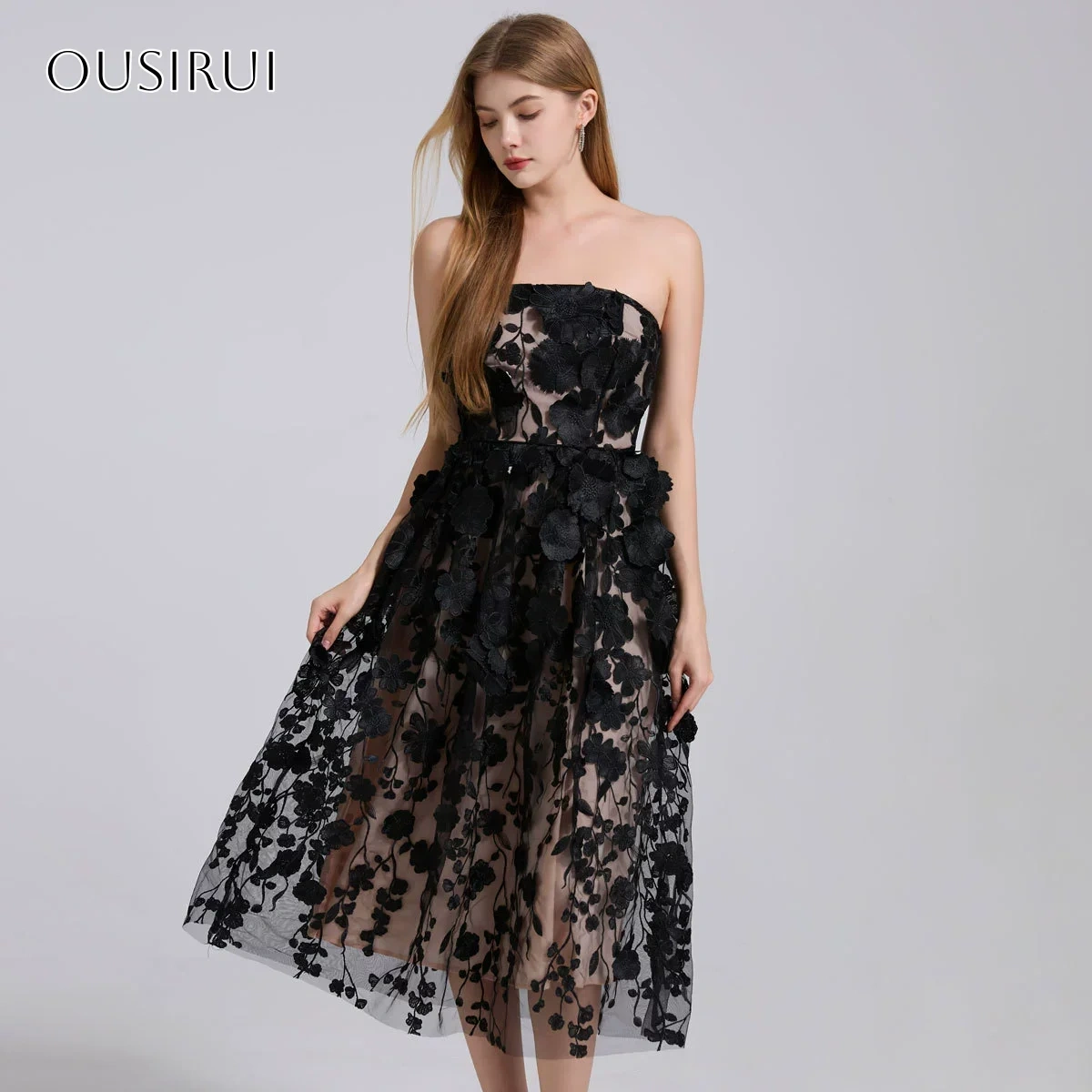 Strapless Black Short Appliques A-line Homecoming Gown Tea Length Sleeveless Ruched Customized платье на выпуск