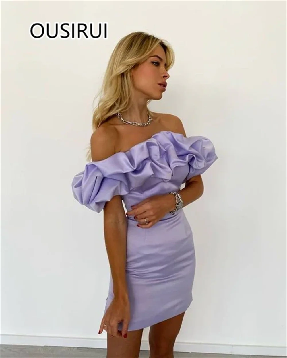 Popular Boat Collar Ruffles Short Mini Satin Sheath Sexy Evening Prom Dresses Backless Formal Prom Arabia Gown Customzied