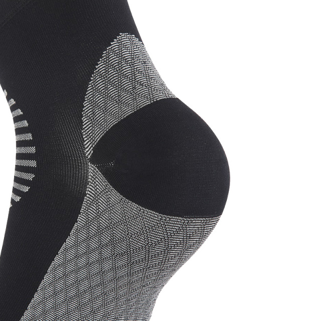 Breathable Sports Socks Compression knee pads