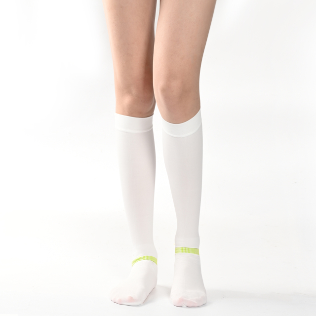 Custom Logo Anti Embolism Stockings 8-15mmHg Medical Compression Thigh High Socks TED Hose For Antithrombus Men