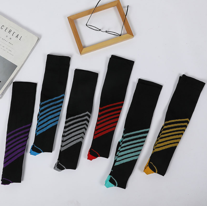 Custom 15-20mmhg nylon white compression medical work socks knee high sports compression nurses socks for women