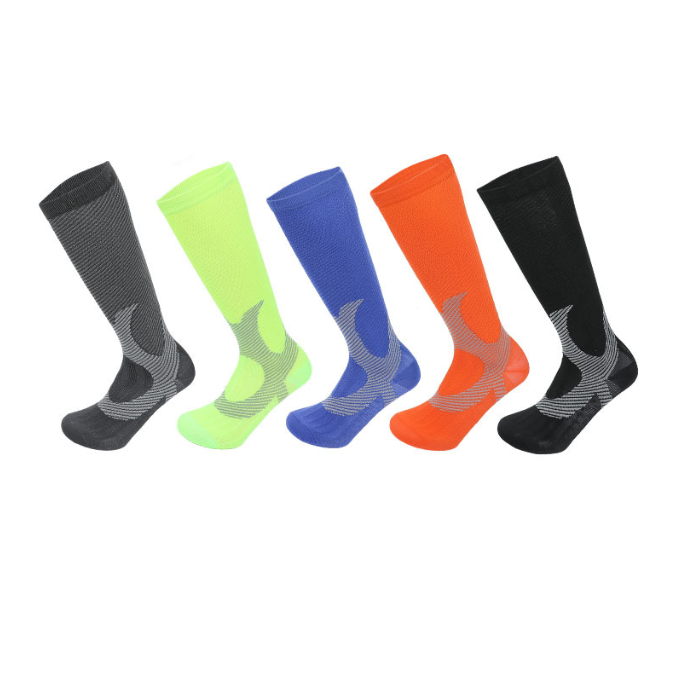 Female spring and autumn new leg socks leisure jacquard alphabet sports socks trend in tube socks wholesale