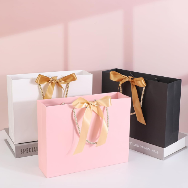 Custom Luxury gift paper bags