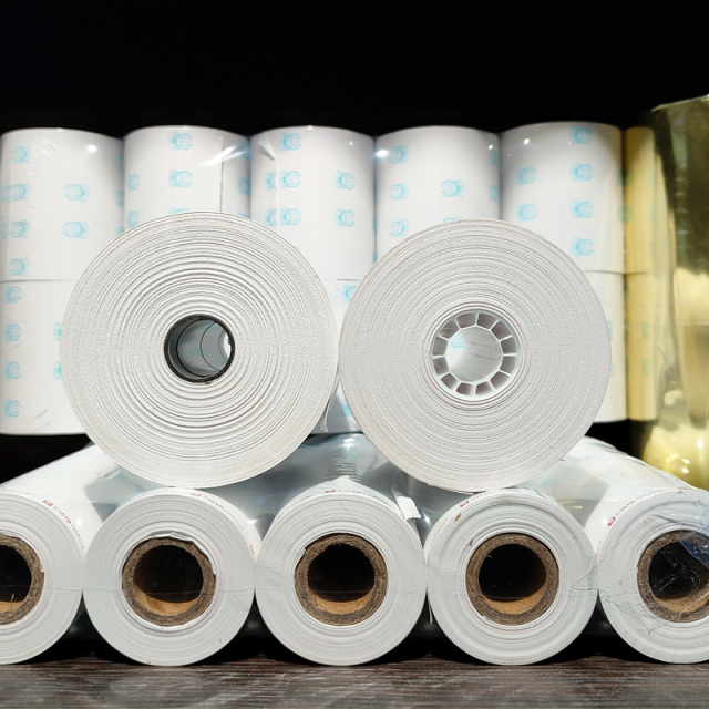 China Manufacturer Thermal Paper Cash Receipt Pos Roll Paper