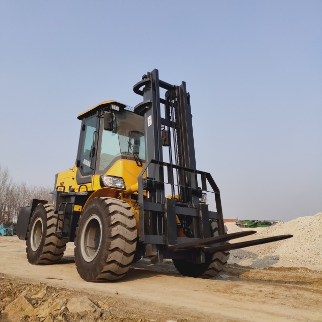 T50 4WD Rough Terrain Forklift | 5 Ton All-Terrain Diesel Forklift