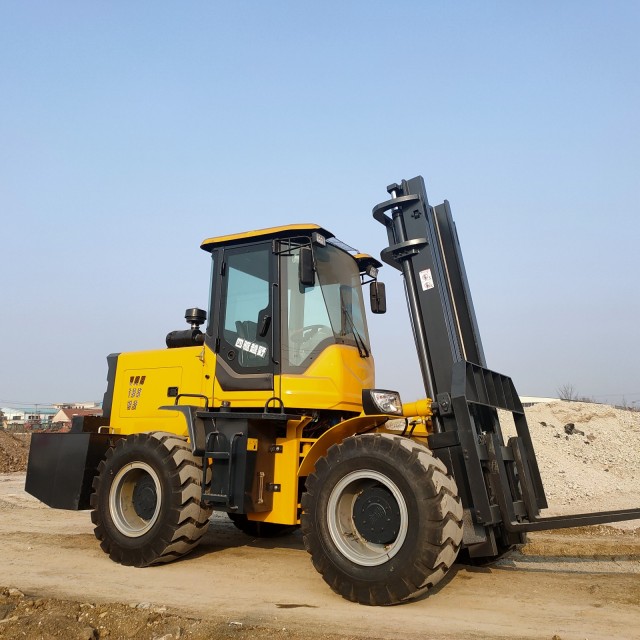 T50 4WD Rough Terrain Forklift | 5 Ton All-Terrain Diesel Forklift