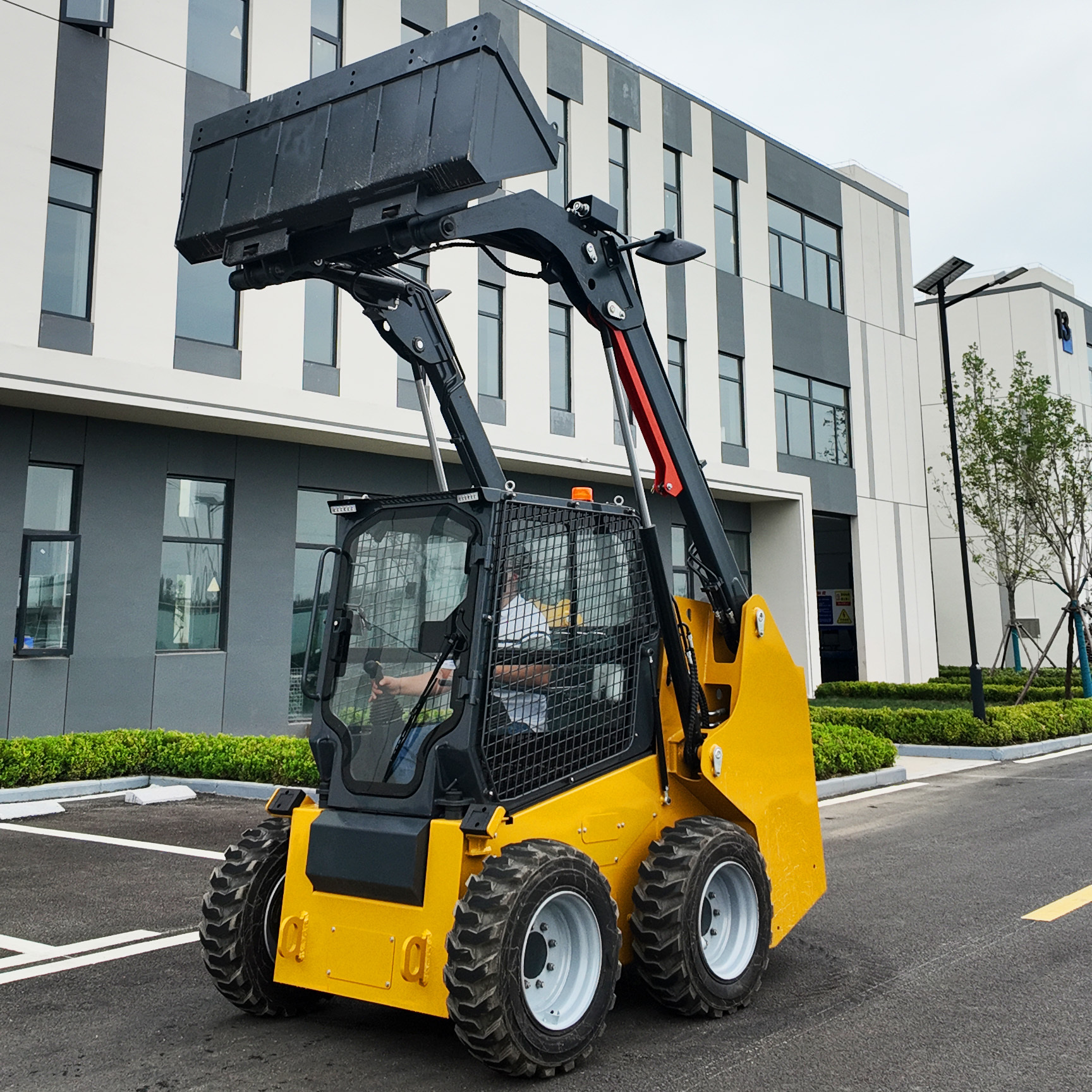 Skid Steer - Compact Narrow-Access Loader