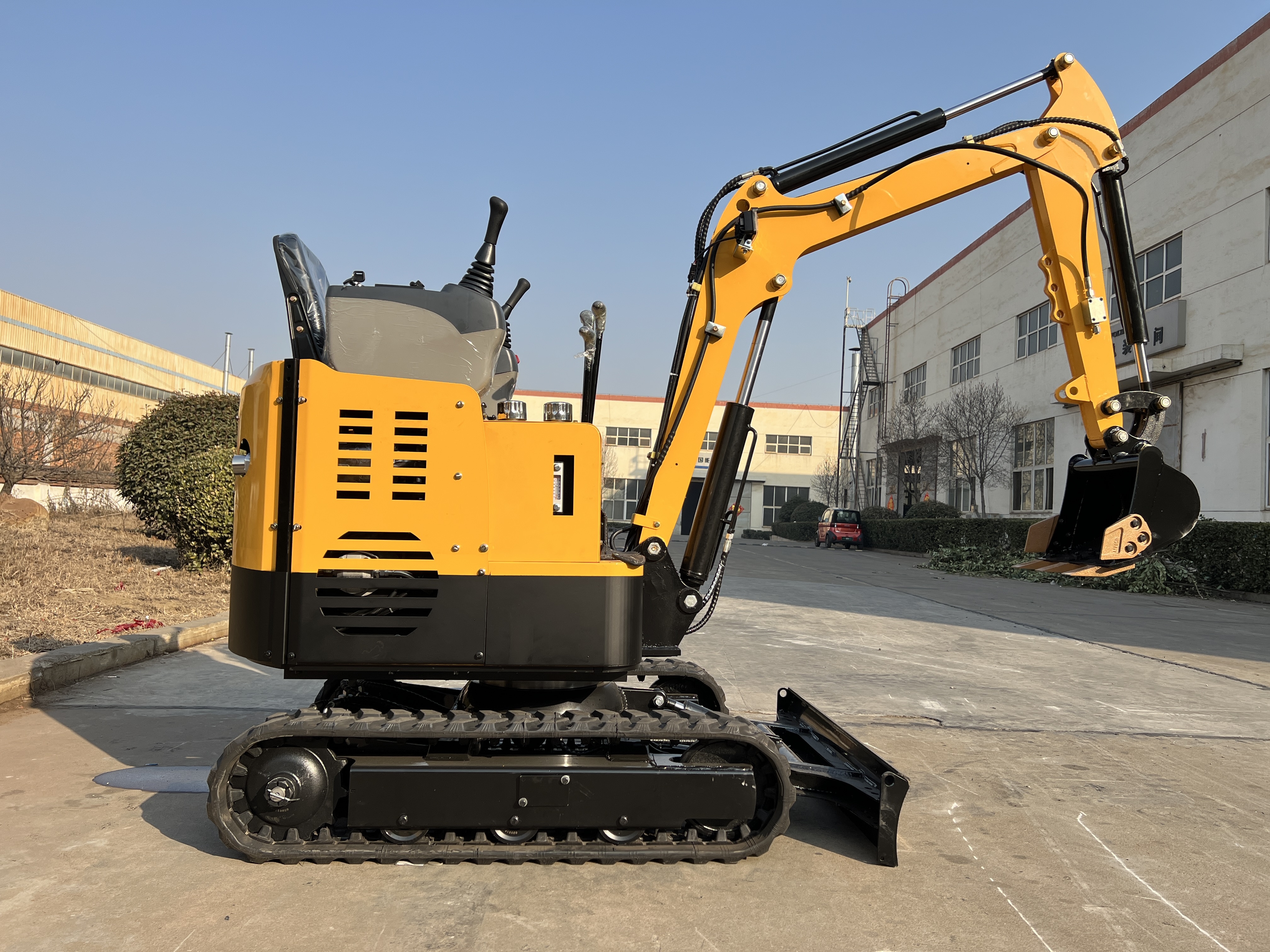 Mini Excavator Compact Site Access | Small Crawler Excavator for Landscaping, Trenching & Construction