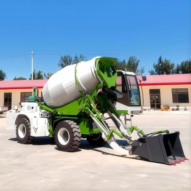 High Efficiency 2.2m³ Flat Mouth Self Loading Concrete Mixer Truck for Construction Projects