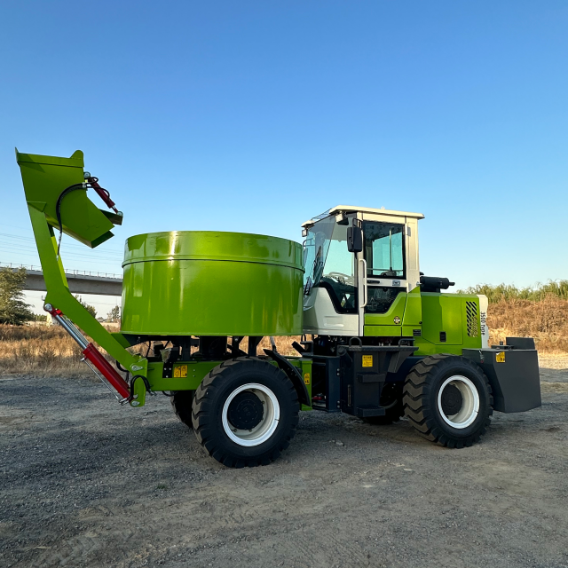 3.5m³ Self Loading Flat Mouth Concrete Mixer Truck |  Mobile Concrete Mixer Machine for Construction