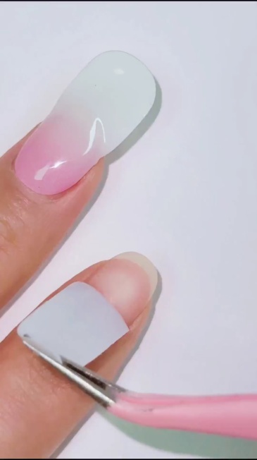 Pink & White Ombre Gel Nail Strips