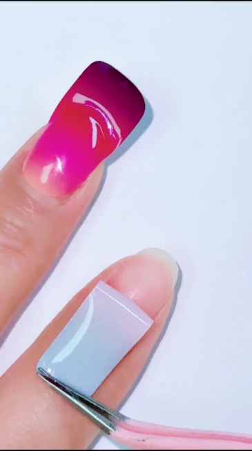 Gradient Nails Pink Purple Gel Nail Strips