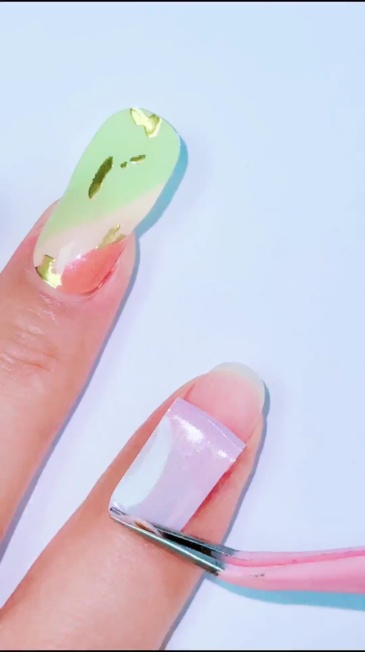 Gradient Color Nails with Gold Tips