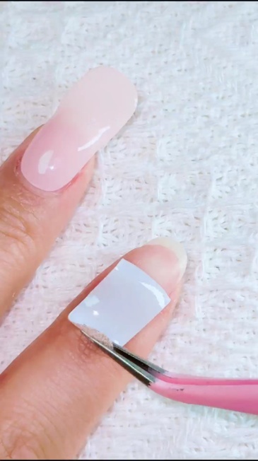 Nude Pink with Glitter Accent Gel Nail Strips