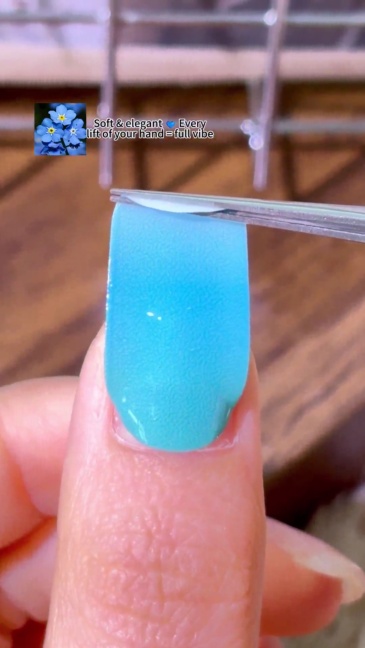 Teal Ombre Tips Gel Nail Strips