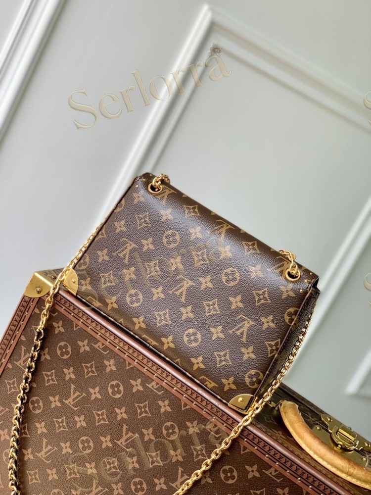 LV Trunkie