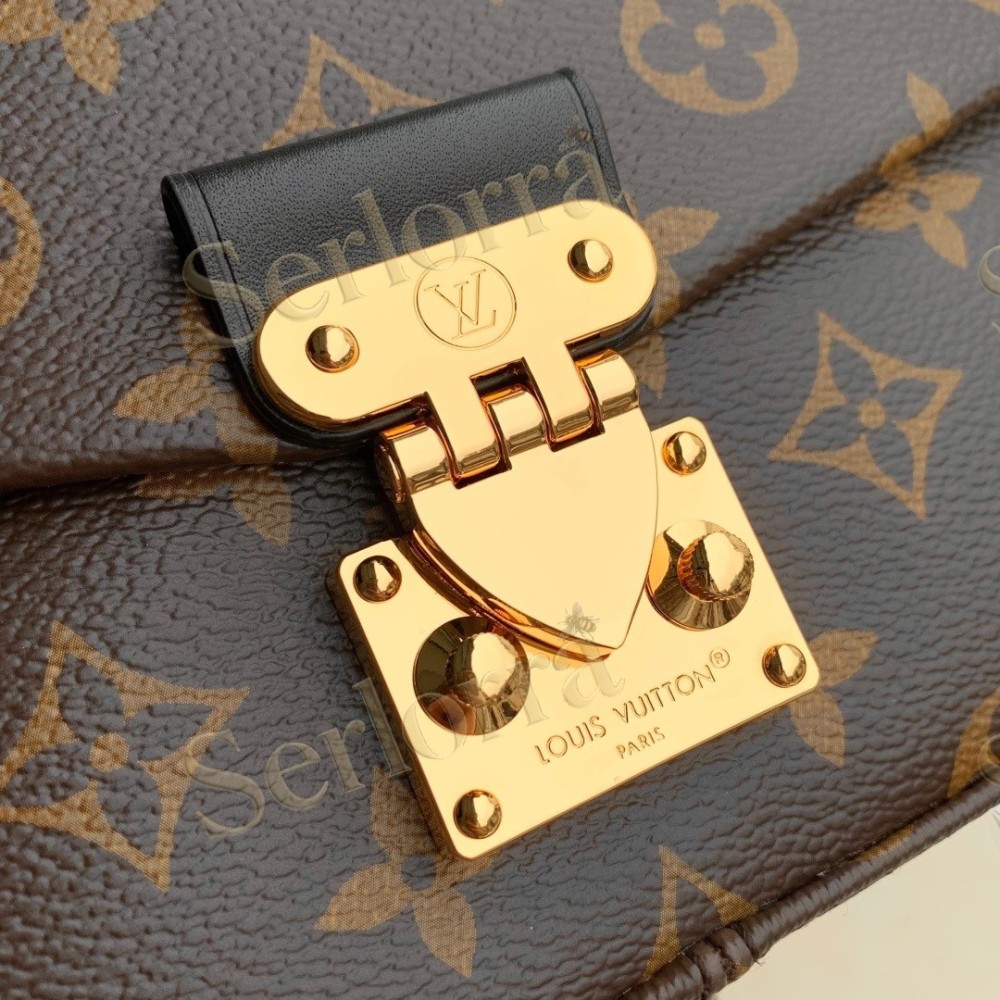 LV Trunkie East West