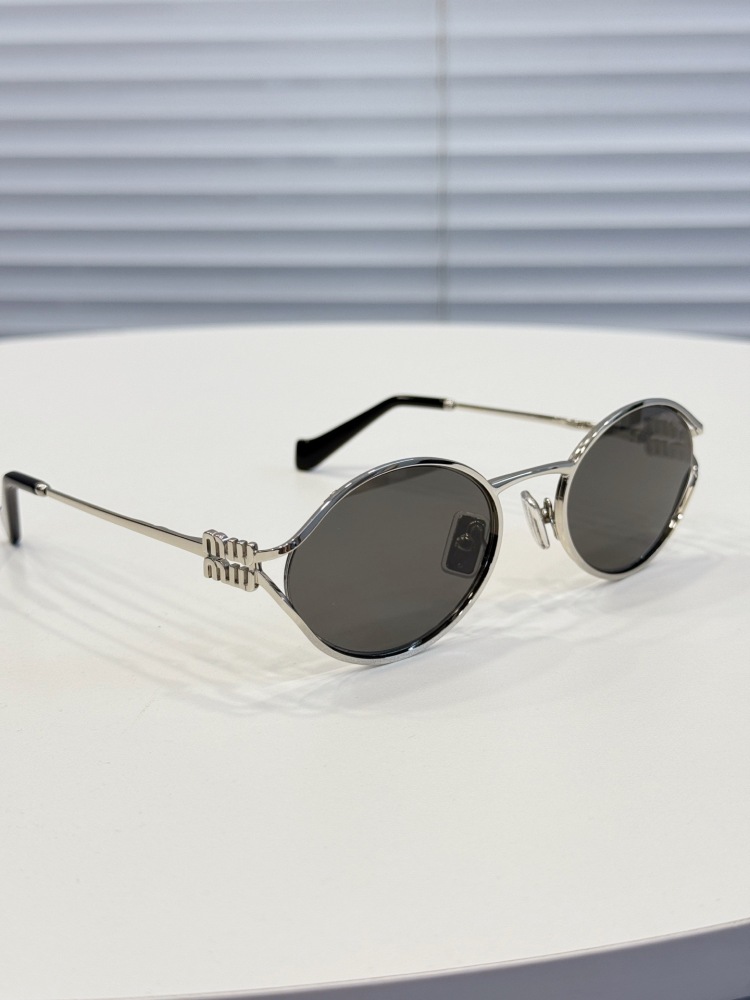 MIUMIU SUNGLASSES