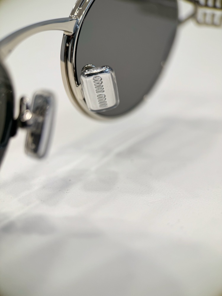 Miu Miu Logo sunglasses