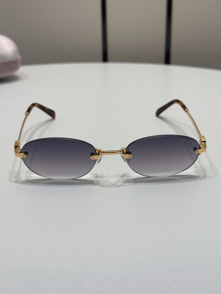 Miu Miu Logo sunglasses