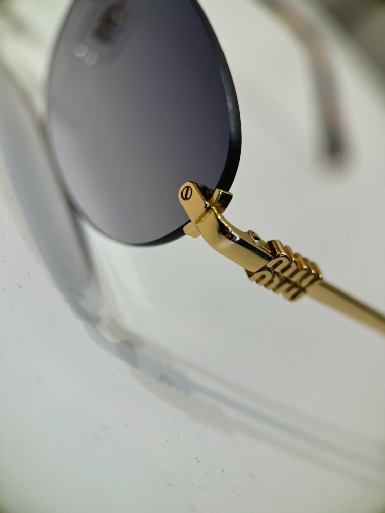 Miu Miu Logo sunglasses