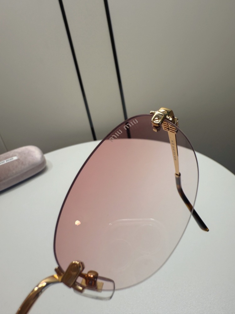 Miu Miu Logo sunglasses