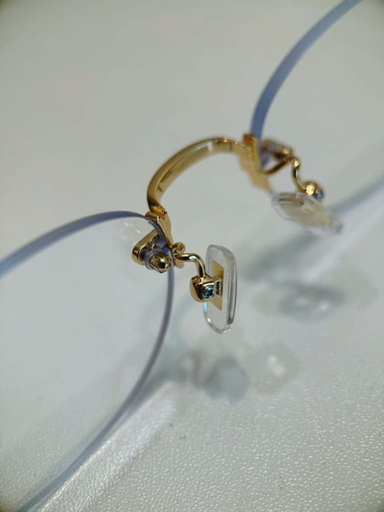 Miu Miu Logo sunglasses