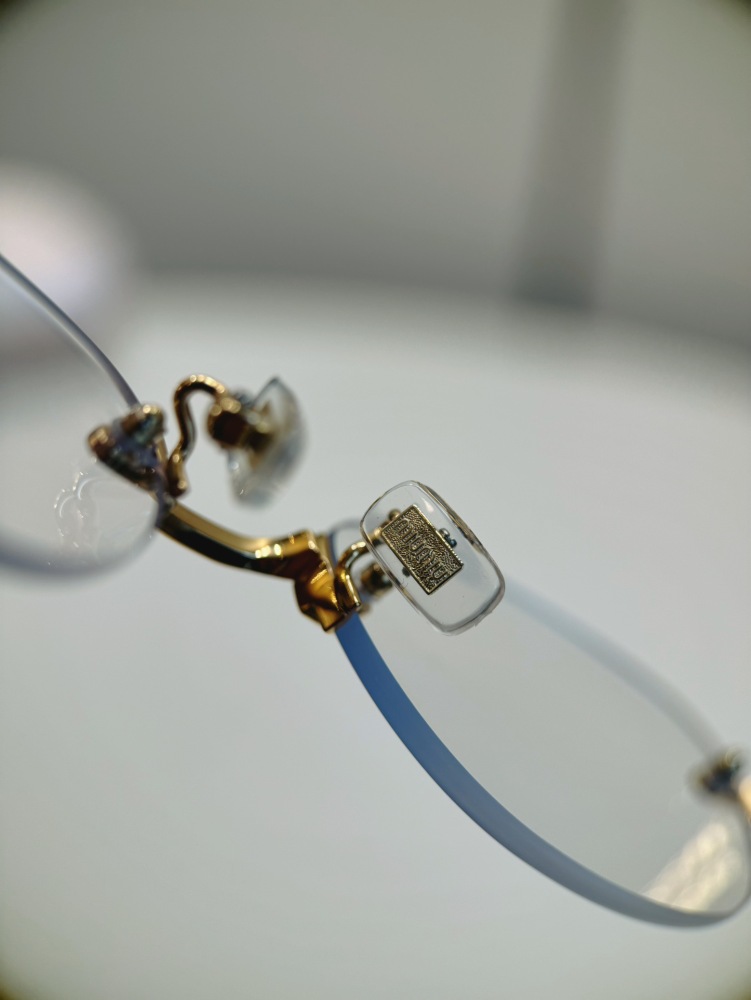 Miu Miu Logo sunglasses