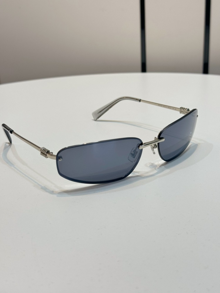 Miu sunglasses