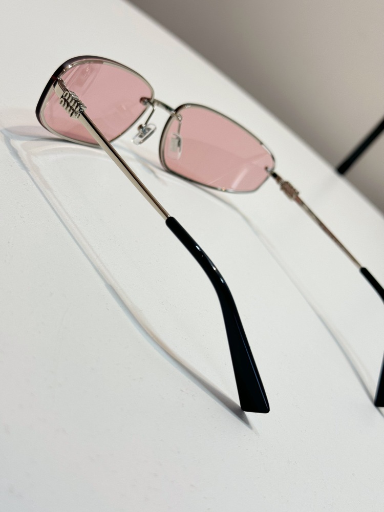 Miu sunglasses