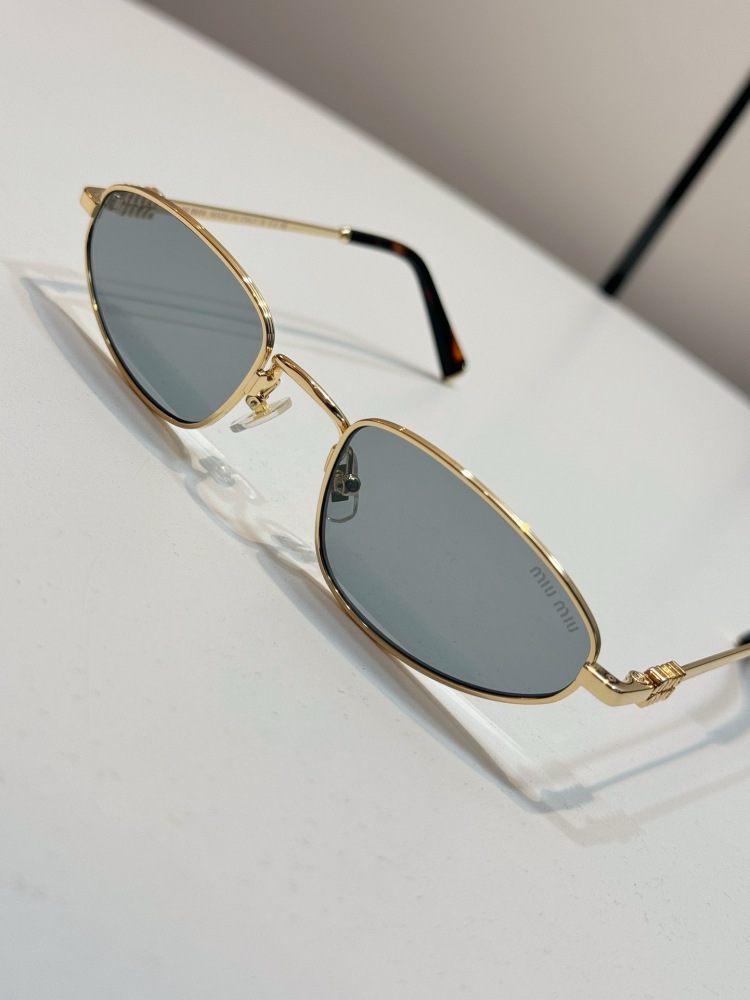 MIUMIU sunglasses