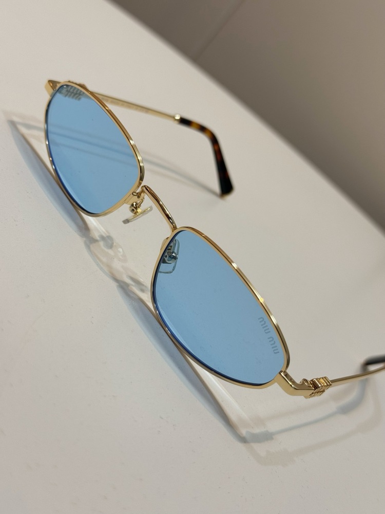 MIUMIU sunglasses