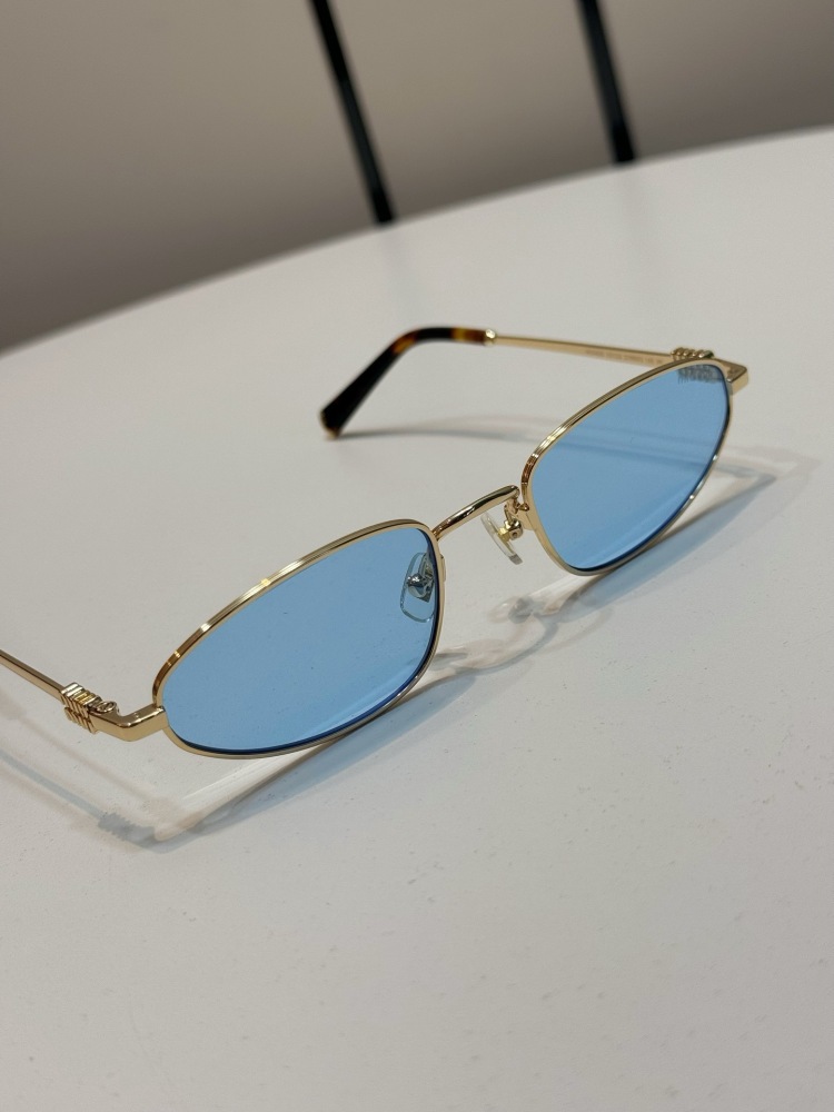 MIUMIU sunglasses