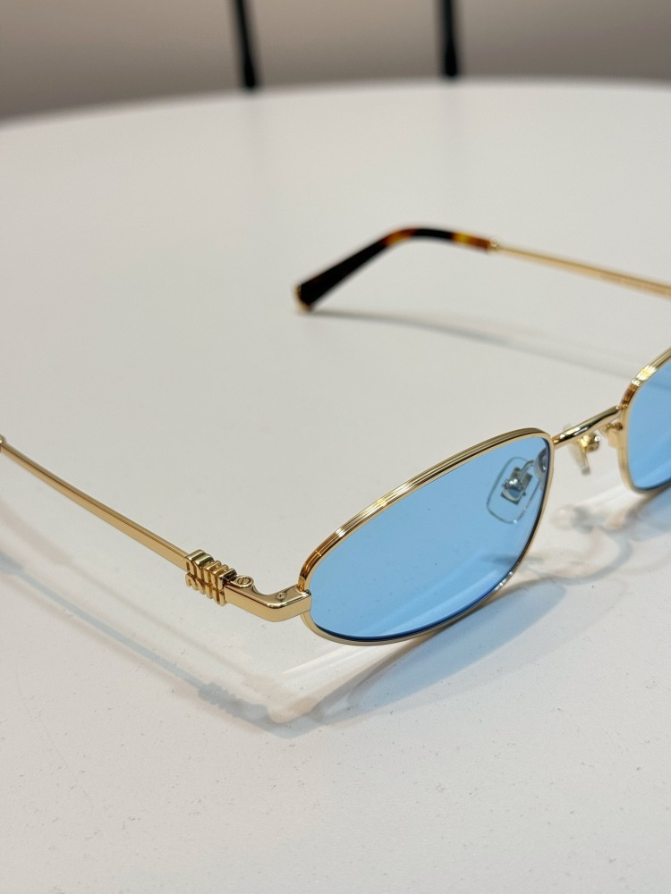 MIUMIU sunglasses